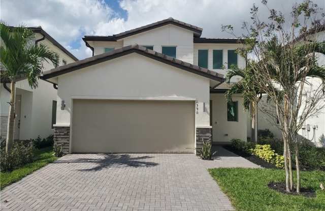 1590 Verawood Ln - 1590 Verawood Lane, Palm Beach County, FL 33445