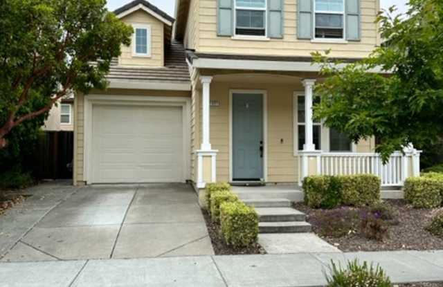 1927 Woodsage Way
