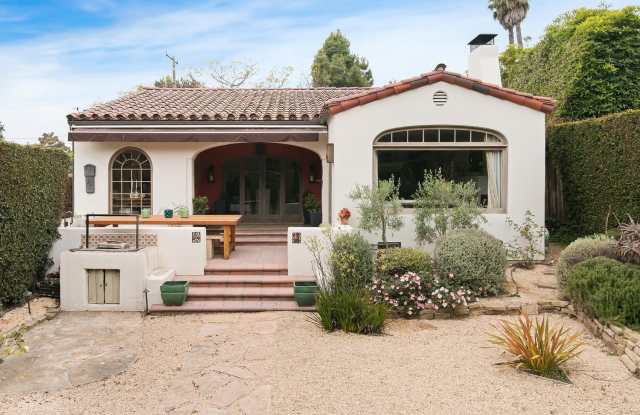 141 Hermosillo Road