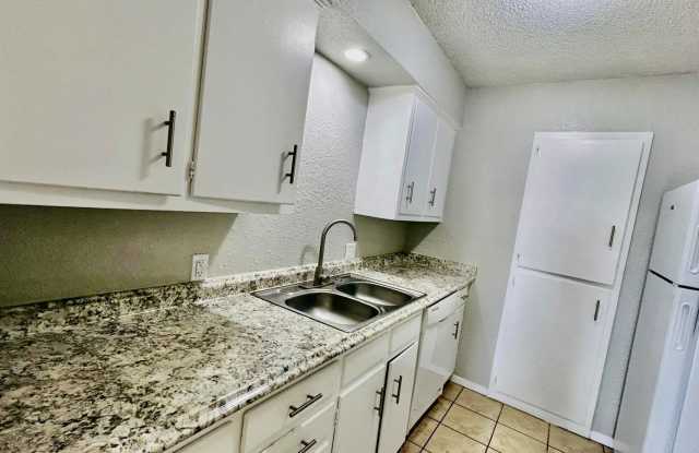 3915 Englewood Circle