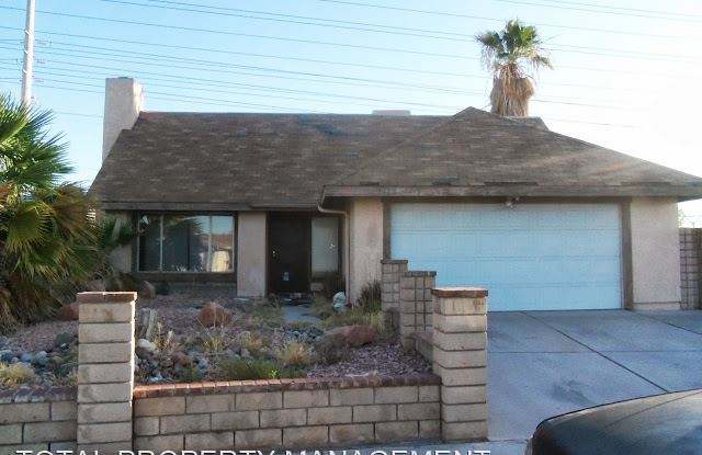 7370 SILVER LEAF WAY - 7370 Silver Leaf Way, Spring Valley, NV 89147