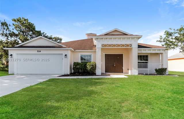 526 SW Dahled Ave