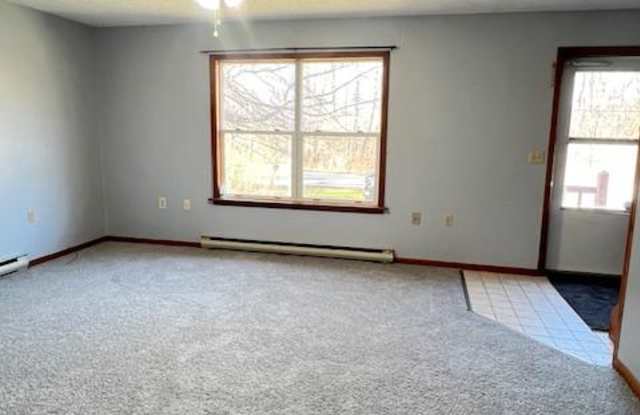 521 Straub Road West