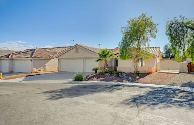 GREAT ONE STORY SINGLE FAMILY HOME IN CUTE NEIGHBORHOOD - 5133 Pebble Rim Street, North Las Vegas, NV 89081