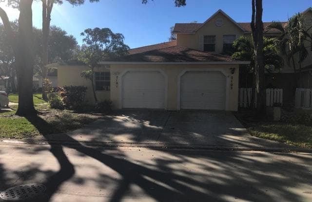 2101 Maplewood Drive - 2101 Maplewood Drive, Greenacres, FL 33415