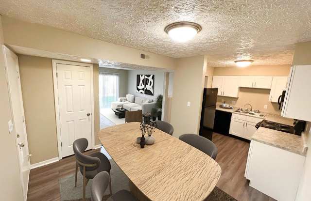 Cross Lakes Apartments