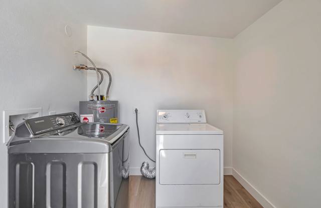 Photo of 3 Bedroom 2 Bath with Pool!