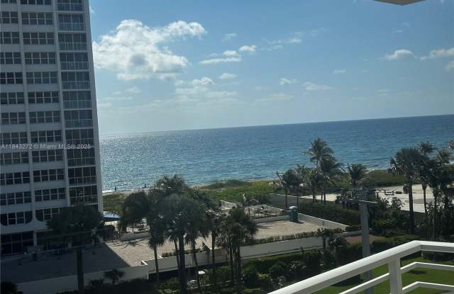 Photo of 2851 S Ocean Blvd