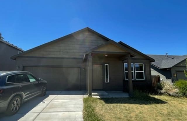 1077 SE 6th St. - 1077 Southeast 6th Street, Bend, OR 97702