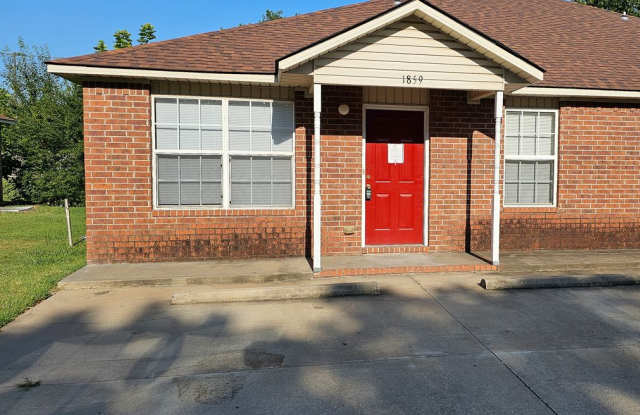 Photo of Southside Cozy 3 Bed 2 Bath Duplex!