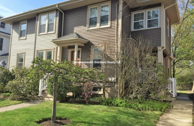 15 Hillside Rd - 15 Hillside Road, Newton, MA 02461