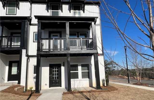 Photo of 1061 Knoxboro Lane