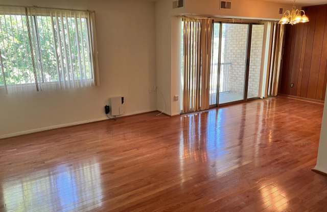 2902 KINGS CHAPEL ROAD