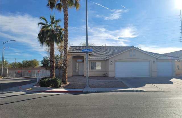 915 Villa Grove Avenue