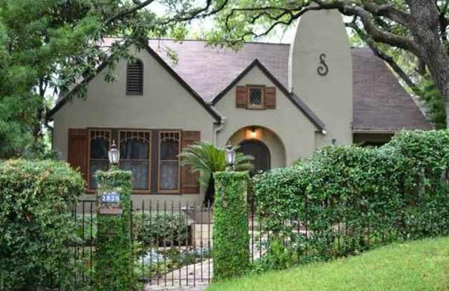 6 Bed/4bath with finished out basement