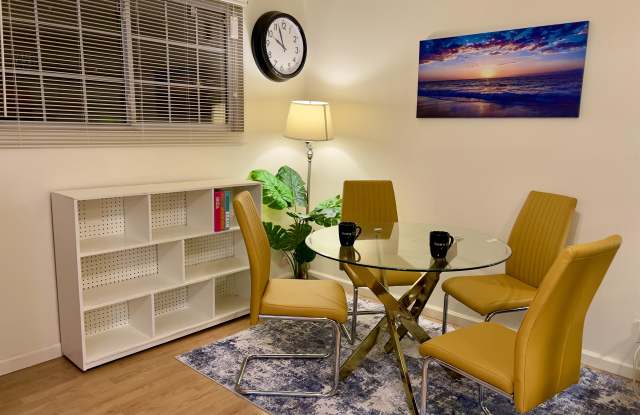 2002 Campus Drive #2