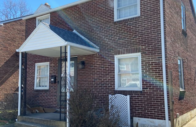 1142 East Poplar Street - 1142 East Poplar Street, York, PA 17403