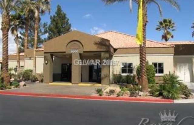 Don't Miss Out!! Move In Today! 2 Bed 2 Bath 1st Floor Condo