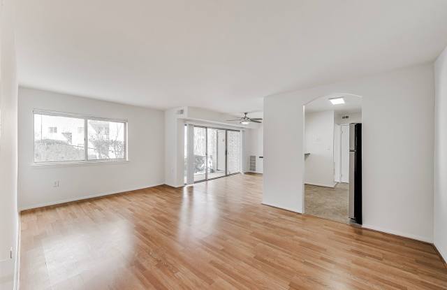 2BD/1BA in Bethesda Park - Feeds to WJ HS - Great location - Close to Walter Reed & METRO
