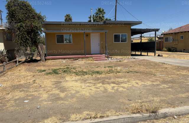 1 bedroom/ 1 bathroom home with modern amenities.