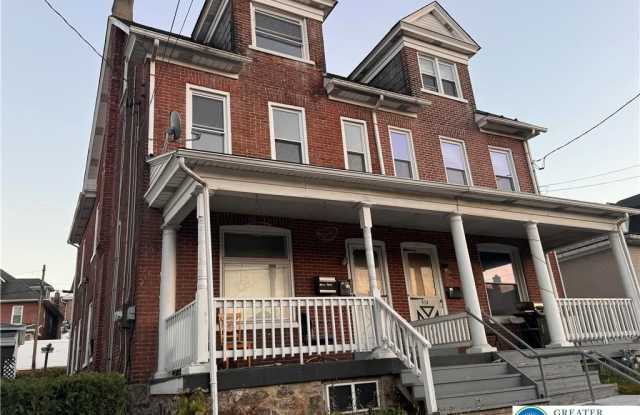 Photo of 926 Broadway