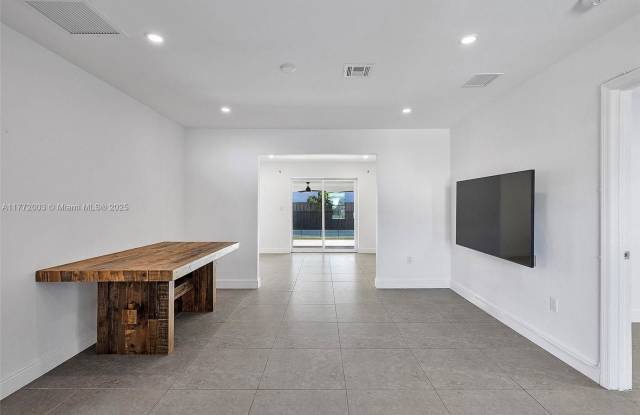 340 Northwest 45th Street