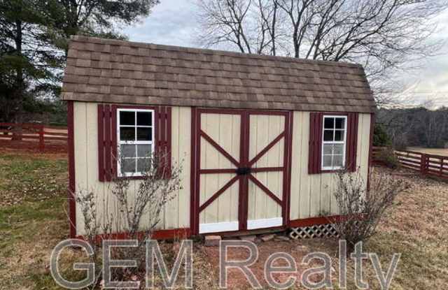 Photo of 1244 Mountain View Road