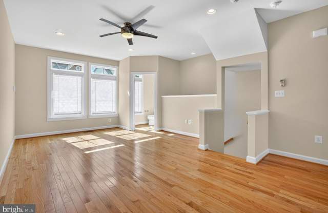 44692 COLLINGDALE TER