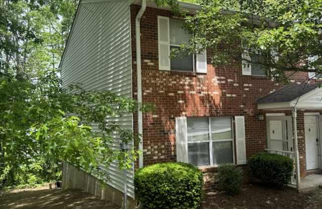 Blacksburg, 4 BR / 2.5 BA Available July 22