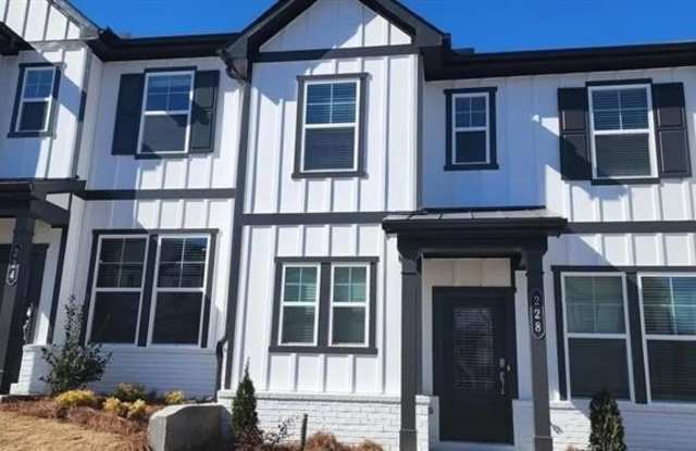 228 banner Road