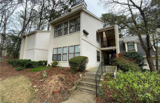 Room in 4 Bedroom Home at Huntingdon Chase