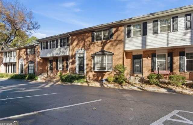 6520 Roswell Road unit: 79