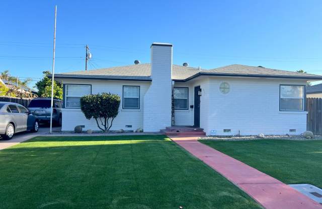 Photo of 3 Bd/ 2 Ba home including Solar