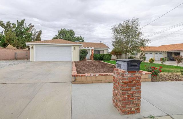 41619 W 45th Street - 41619 45th Street East, Lancaster, CA 93535