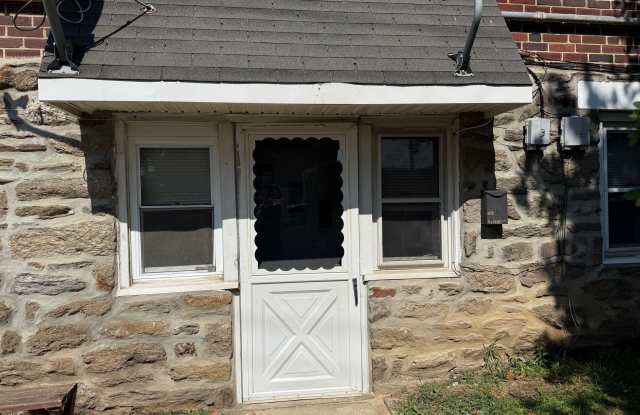 Photo of 1041 FANSHAWE Street