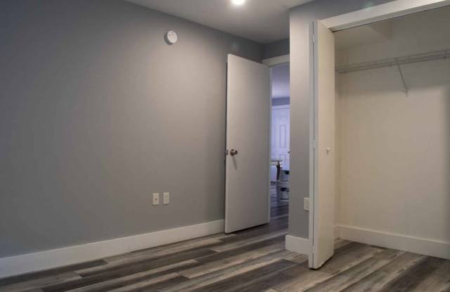 1652 Northwest 1st Street