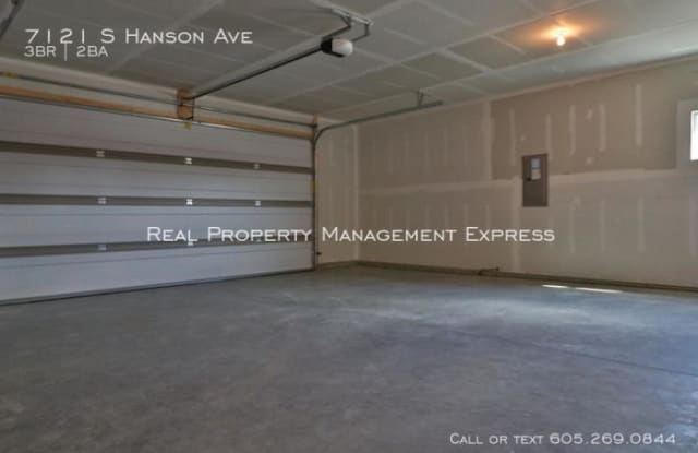 7121 S Hanson Ave - 7121 South Hanson Avenue, Sioux Falls, SD 57108