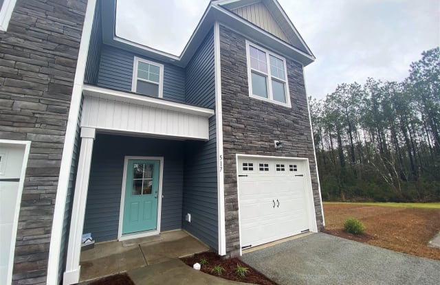 3 Bed, 2.5 Bath in Stonebay Townhomes! - 517 Stone Crab Lane, Onslow County, NC 28445