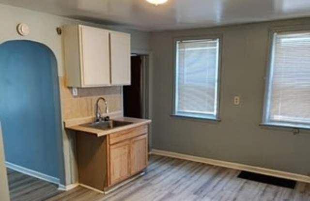 2915 N. 8th St