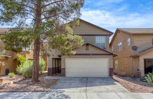 Photo of Beautiful 4 bedroom POOL home close to Nellis AFB!