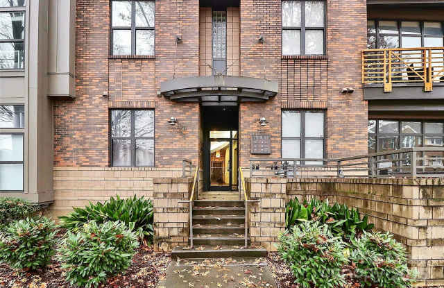 Photo of 712 N Davidson Street