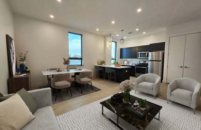 Photo of 715 Park Ave