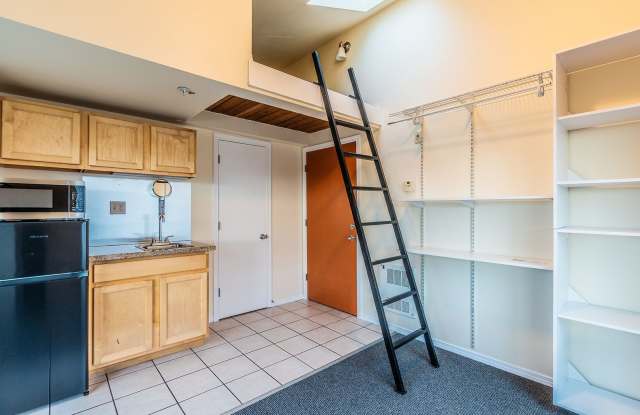 Solana Apodment Homes | International District