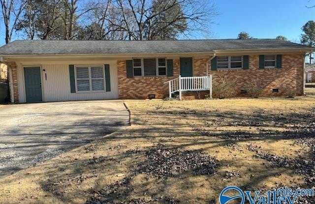 3104 Cumbress Circle NW