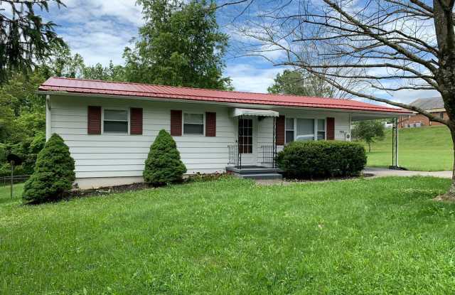 Photo of 3 Bedroom Close to Lewis Gale Hospital