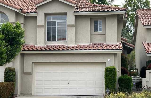 9 Nutcracker Lane