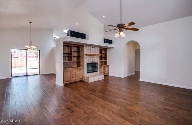 15041 N CALLE DEL PRADO --