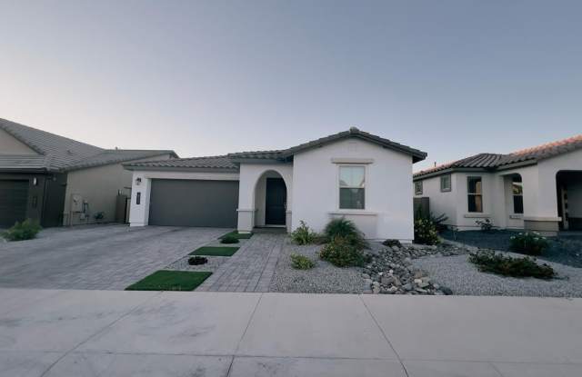 6946 W Andrea Drive