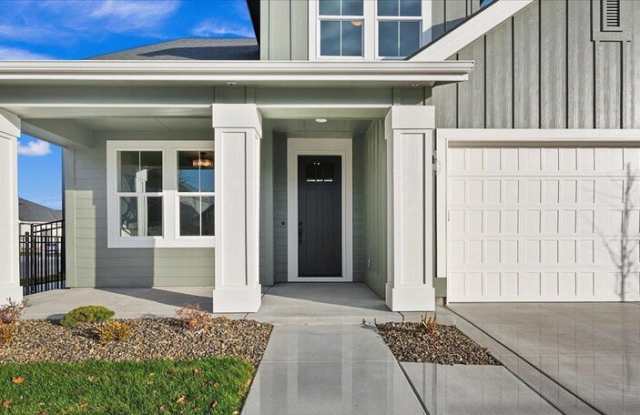 4880 South Colusa Avenue