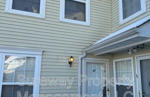 49 E Woodland Ave